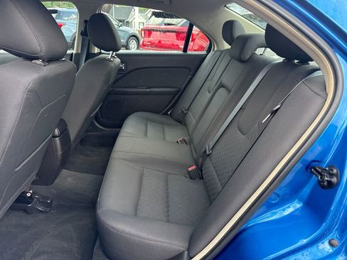 Used 2011 Ford Fusion SE FWD image 23