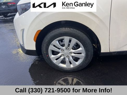 Certified 2023 Kia Soul LX image 17