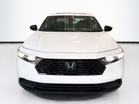 Used 2023 Honda Accord Sport image 4