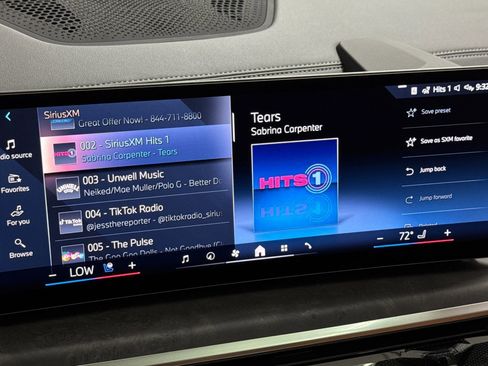 Used 2026 BMW X7 xDrive40i w/ Premium Package image 23