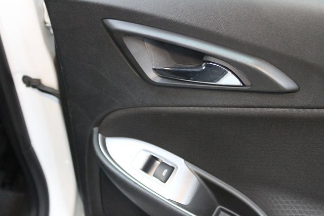 Used 2020 Chevrolet Malibu LS FWD image 13