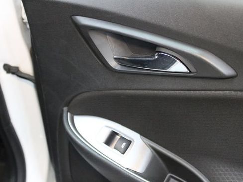 Used 2020 Chevrolet Malibu LS FWD image 13