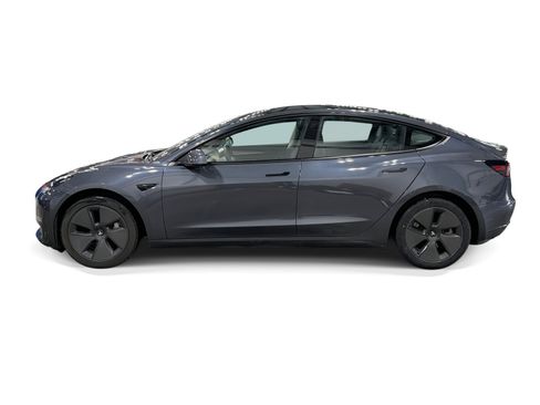 Certified 2023 Tesla Model 3 Standard Range RWD image 3