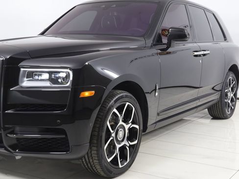 Used 2024 Rolls-Royce Cullinan Black Badge image 98