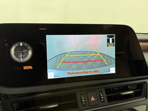 New 2025 Lexus ES 350 w/ Premium Package image 17