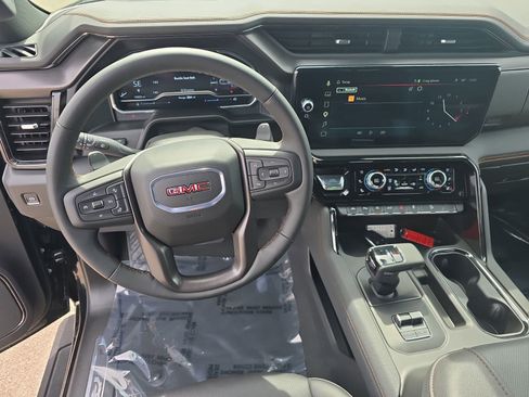 Used 2025 GMC Sierra 1500 AT4 w/ AT4 Premium Package image 18