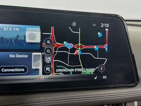 Used 2023 Nissan Ariya AWD image 22