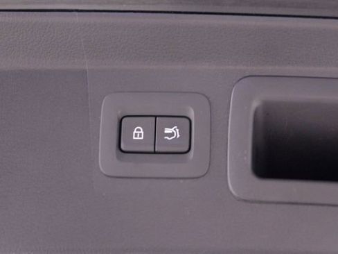 Used 2024 MAZDA CX-50 AWD 2.5 S w/ Preferred Package image 22