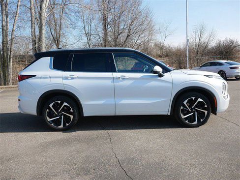 Used 2023 Mitsubishi Outlander SEL image 8