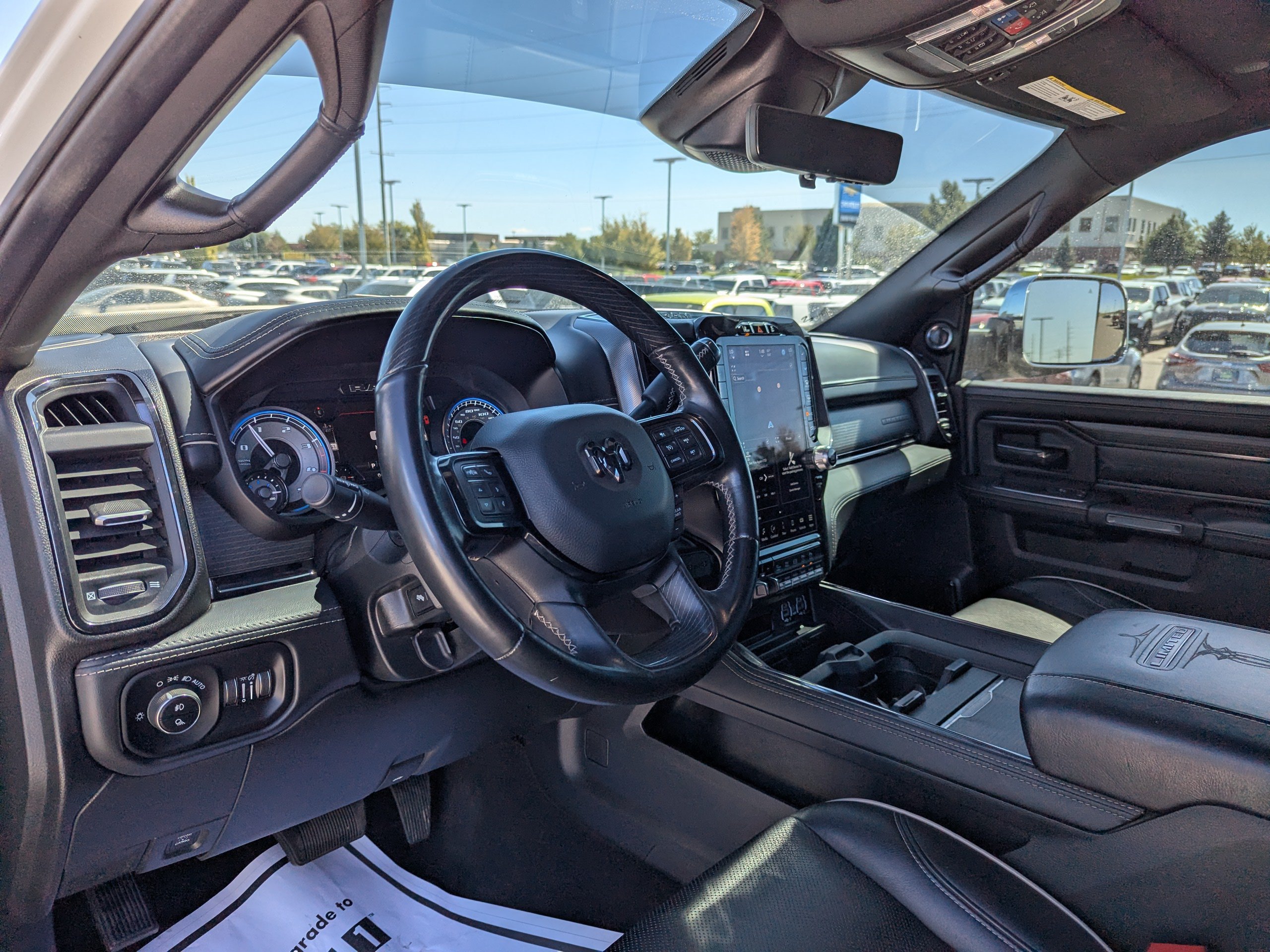 Used 2022 RAM 3500 Limited AWD/4WD image 14