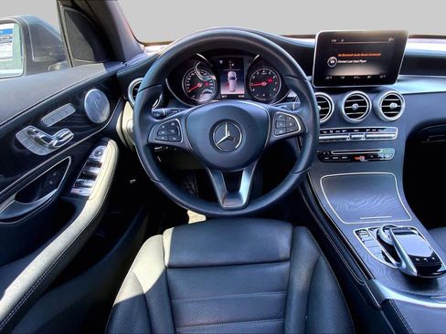 Used 2018 Mercedes-Benz GLC 300 image 5