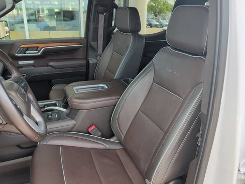 Used 2022 GMC Sierra 1500 Denali AWD/4WD image 12