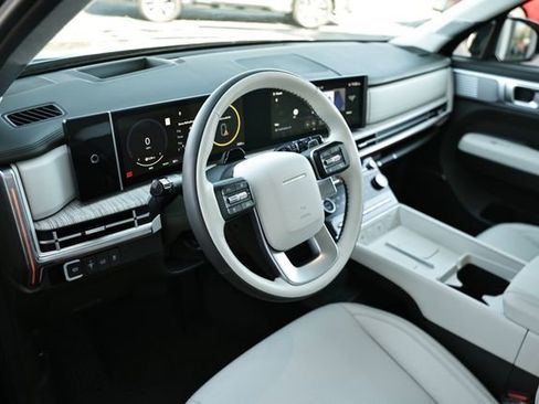 Certified 2025 Hyundai Santa Fe Calligraphy image 16