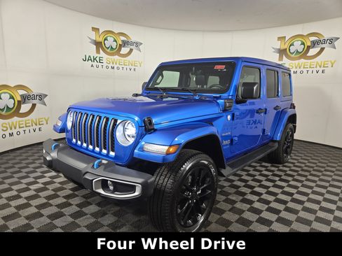 Used 2022 Jeep Wrangler Unlimited Sahara image 4