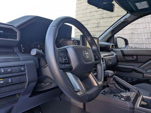 Used 2025 Toyota 4Runner SR5 image 11