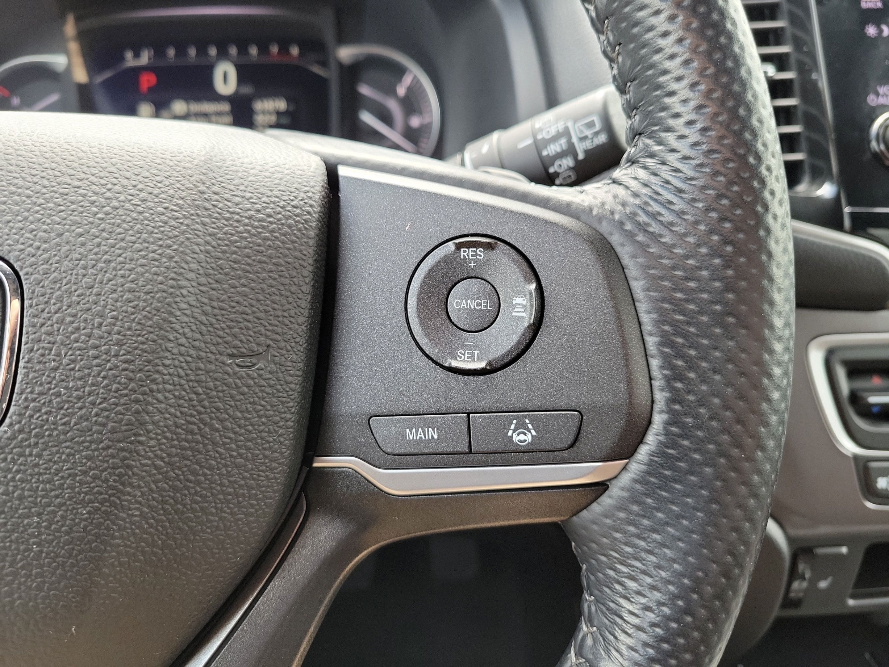 Certified 2025 Honda Passport EX-L image 30