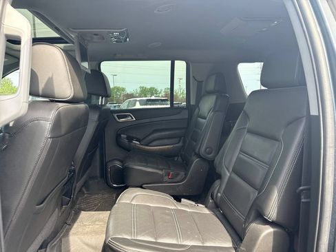Used 2020 GMC Yukon XL Denali w/ Denali Premium Package AWD/4WD image 10