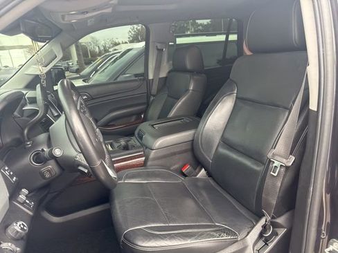 Used 2016 GMC Yukon SLT w/ HD Trailering Package image 16