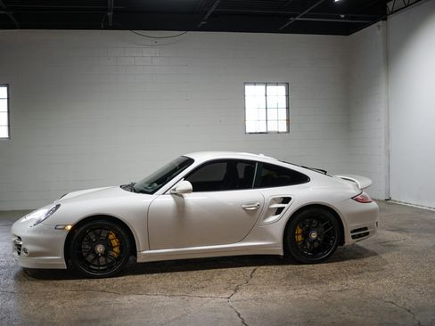 Used 2013 Porsche 911 Turbo S image 5