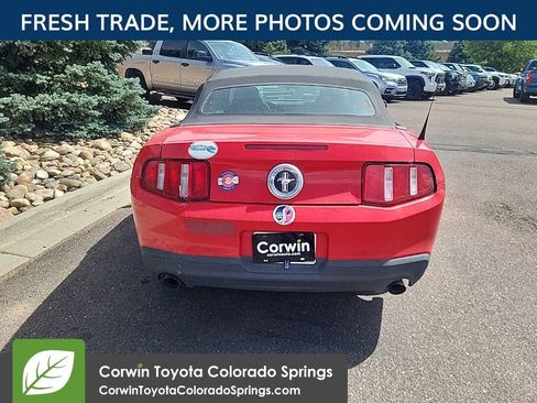 Used 2012 Ford Mustang Convertible RWD image 4