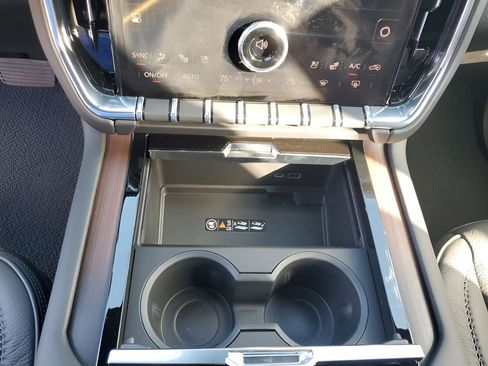 New 2026 GMC Yukon Denali w/ Sun & Power Step Package image 40