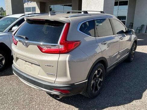 Used 2017 Honda CR-V Touring image 3