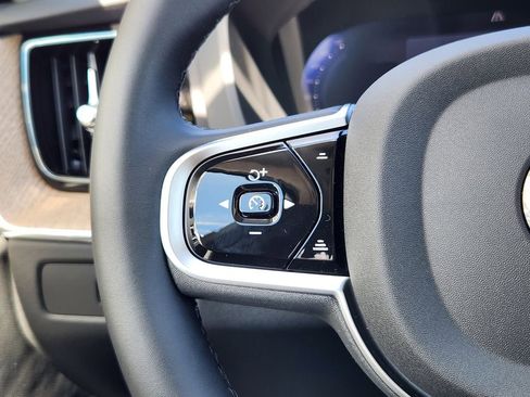 New 2026 Volvo XC60 B5 Plus w/ Protection Package Premier AWD/4WD image 18