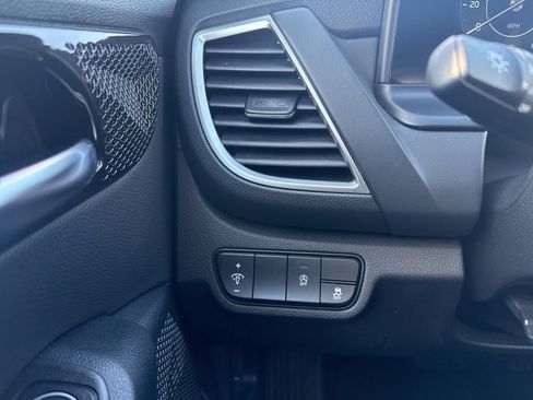 Used 2024 Kia Seltos EX image 24