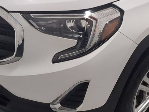 Used 2019 GMC Terrain SLE FWD image 14