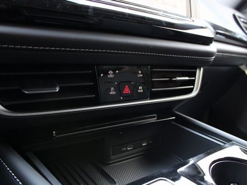 New 2025 Volkswagen Atlas Cross Sport SEL image 12