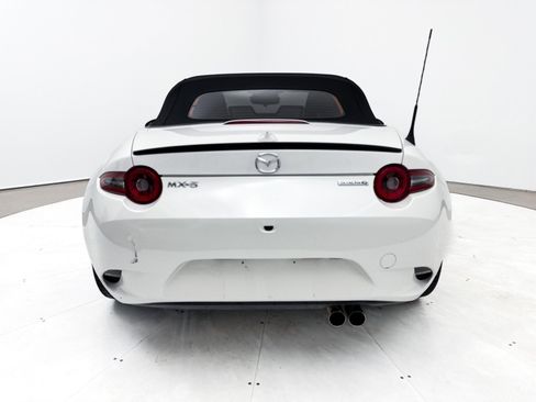 Used 2025 MAZDA MX-5 Miata Club image 16