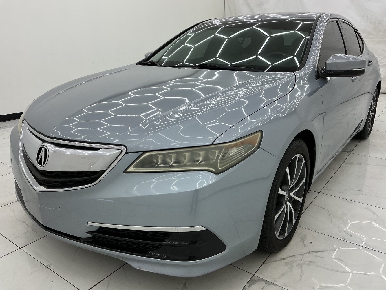 Used 2016 Acura TLX w/ Technology Package FWD image 1