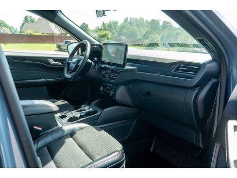 Used 2024 Ford Escape ST-Line Select w/ Tech Pack #1 AWD/4WD image 17