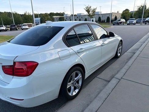 Used 2015 BMW 328i xDrive Sedan AWD/4WD image 4