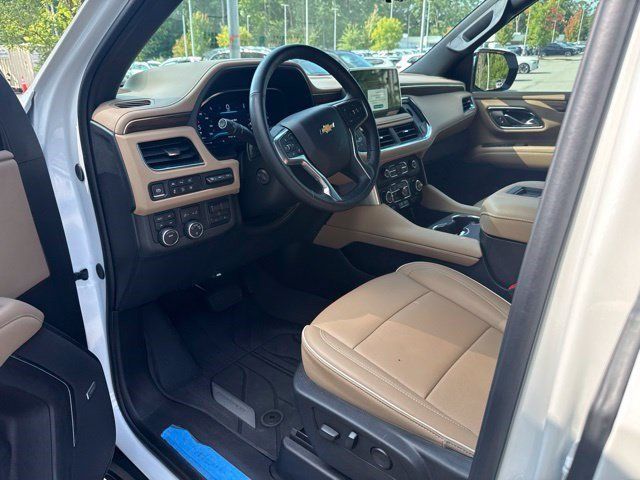 Used 2024 Chevrolet Suburban Premier AWD/4WD image 8