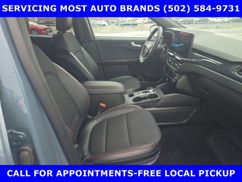 Used 2025 Ford Escape ST-Line w/ Equipment Group 301A image 12