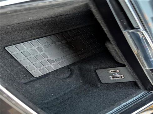 Used 2022 Lincoln Nautilus Reserve w/ Equipment Group 202A image 36