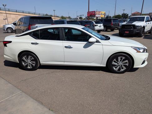 Used 2021 Nissan Altima 2.5 S w/ Driver Assist Package FWD image 6