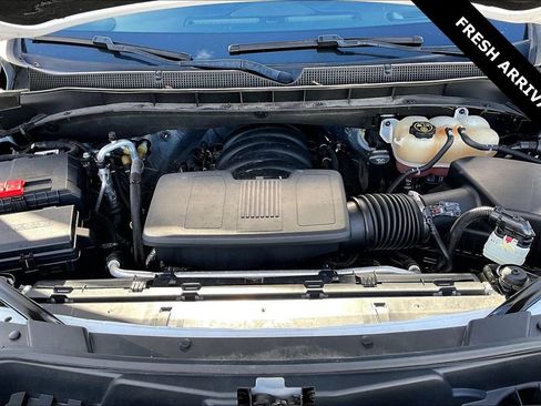 Used 2023 Chevrolet Suburban Premier image 29