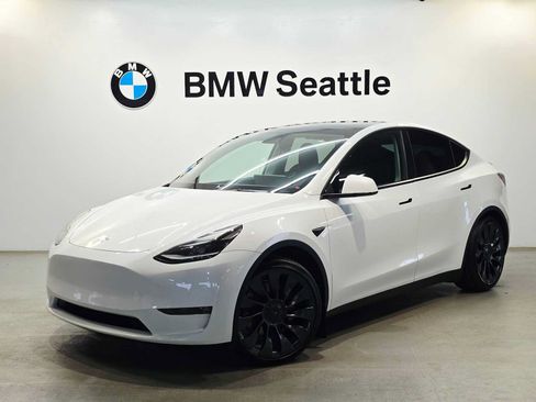 Used 2022 Tesla Model Y Performance AWD/4WD image 1