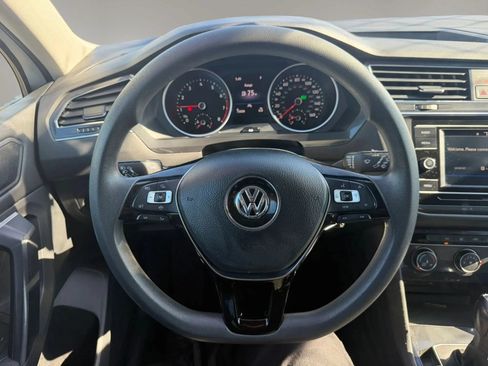 Used 2021 Volkswagen Tiguan S FWD image 12
