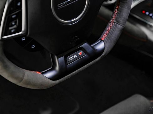 Used 2018 Chevrolet Camaro ZL1 image 41