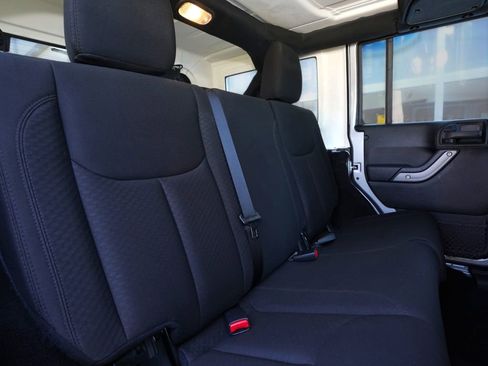 Used 2016 Jeep Wrangler Unlimited Sport w/ Quick Order Package 24S AWD/4WD image 28
