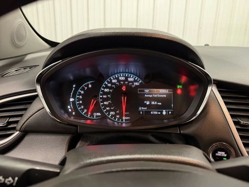 Used 2022 Chevrolet Trax LT w/ Driver Confidence Package AWD/4WD image 21
