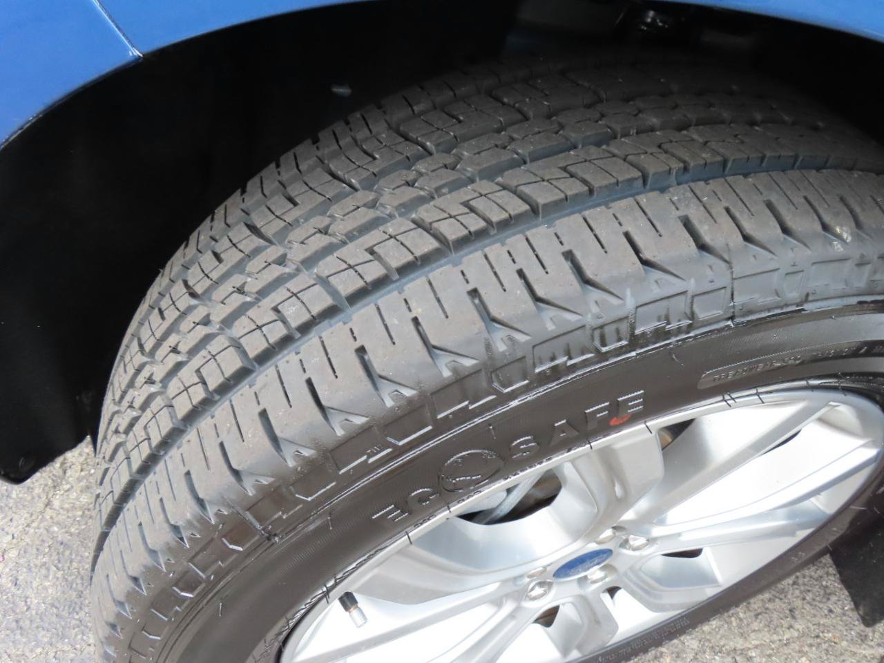 Used 2021 Ford Edge Titanium w/ Cargo Accessory Package FWD image 14