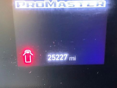 Used 2025 RAM ProMaster 2500 w/ Convenience Group image 29