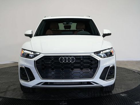 Used 2024 Audi Q5 2.0T Premium AWD/4WD image 2