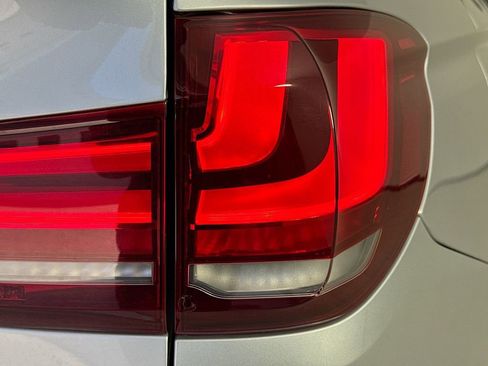 Used 2017 BMW X5 M Base image 36