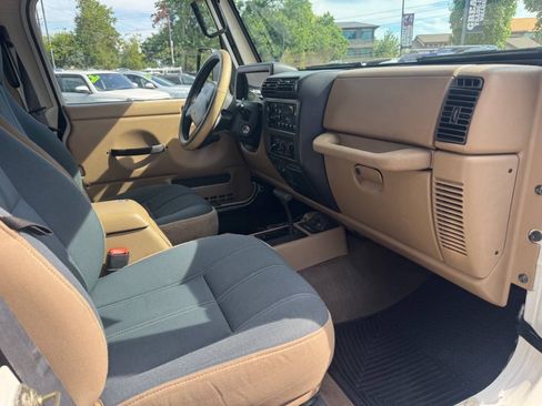 Used 1999 Jeep Wrangler Sahara AWD/4WD image 11