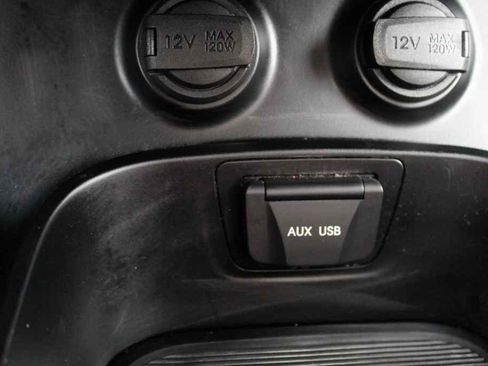 Used 2015 Hyundai Santa Fe GLS w/ Option Group 03 image 25